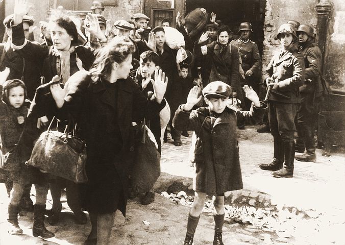 ילד יהודי בשואה (צילום: Pixabay)