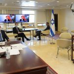 ראש הממשלה בשיחה עם המנהיגים: צילום עמוס בן גרשון לע"מ